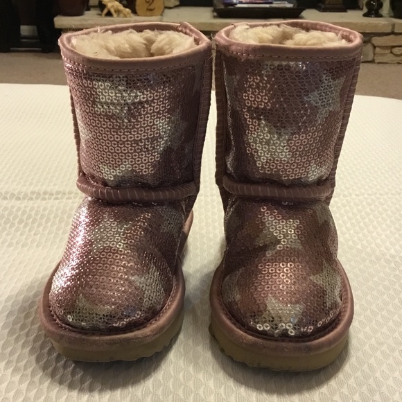 Sequined Uggs - Picture 7 of 8